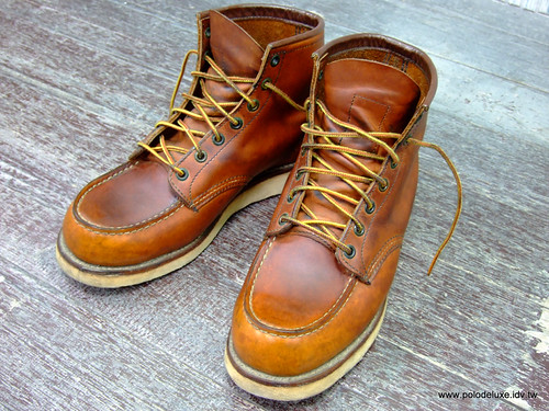 穿了一陣子的RedWing 875